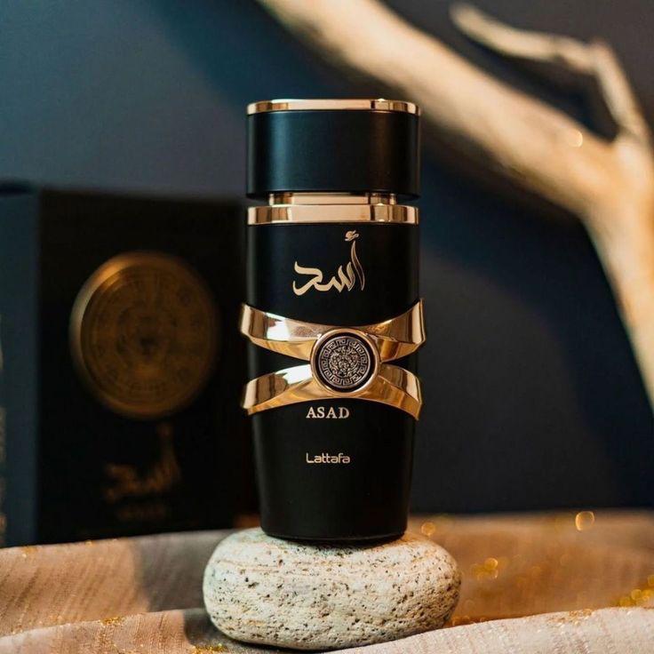 Lattafa Asad Parfum de luxe longue durée Parfum rafraîchissant Oud et Musc 100 ml Unisexe 100.0 g